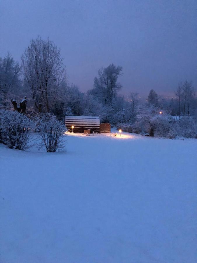 Camping-Hotel De Plein Air Les 2 Bois Baratier Exterior photo