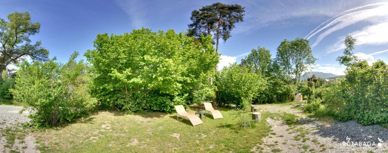 Camping-Hotel De Plein Air Les 2 Bois Baratier Exterior photo