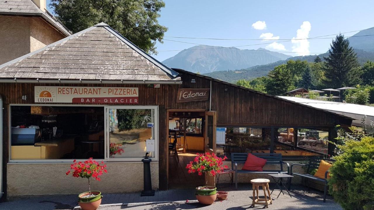 Camping-Hotel De Plein Air Les 2 Bois Baratier Exterior photo